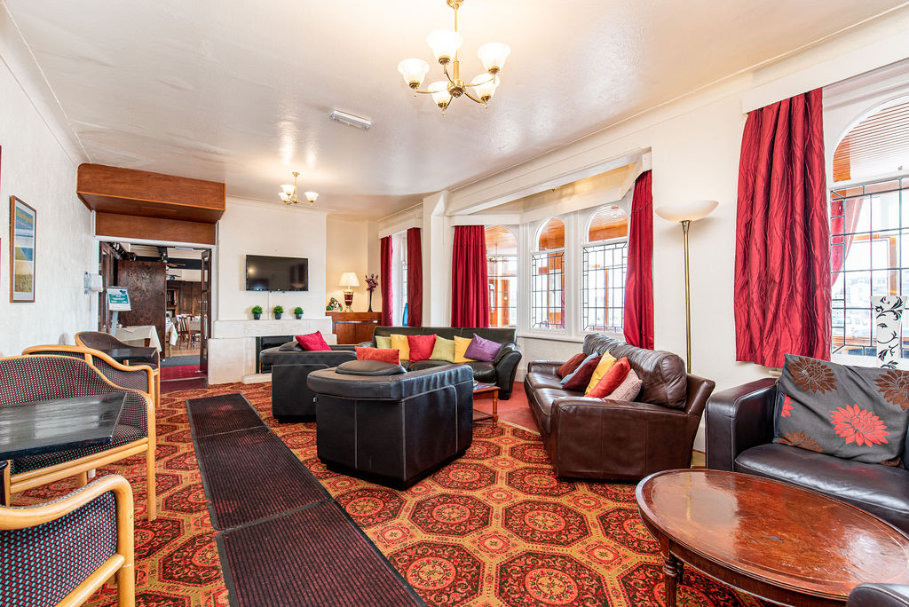 Guest lounge at The Headlands